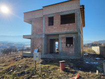 Casa individuala la rosu 430 mp teren in Cisnadie Sibiu