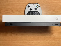 Xbox one x 1Tb alb conditie foarte buna + cateva jocuri