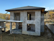 Rate la dezvoltator! Casa 4 camere, P+E, zona Birnova-Pietra