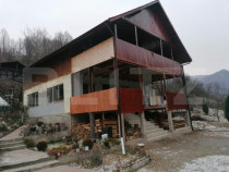 Casa in constructie si cabana, teren 1060 mp, Lunca Ampoitei
