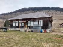 Casa traditionala in vatra satului, 110mp, Șirnea