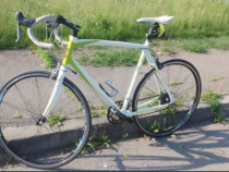 Bicicleta Cursiera aluminiu + carbon, Relight