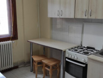 Apartament 3 camere, decomandat zona Pacurari- Petru Poni, I