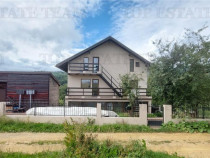 Pensiune / Casa de Vacanta in Sat Pestera | Ideal pentru Inv