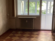 Apartament 3 camere, decomandat/ Drumul Taberei