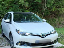 Toyota Auris Hybrid cu GPL