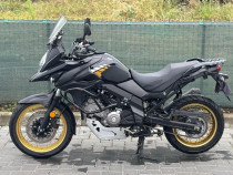 Motocicleta Suzuki DL650 XT v strom