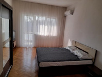 Proprietar apartament 2 camere, Parc Cismigiu, mobilate, AC+balcon