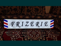 Firma luminoasa "Frizerie"