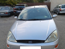 Ford Focus 1.6 benzina - carlig remorca - cauciucuri All Season