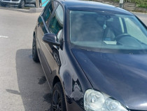 VW golf 5 1,6MPI.