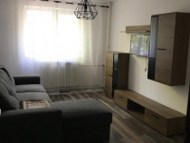 Inchiriez apartament