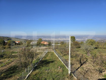 Casă cu view deosebit, garaj, teren de 590 mp, Feleacu