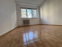 Apartament 4 camere semidecomandat, P/10, anvelopat, Militar