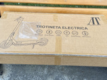 Trotineta electrica AT PERFORMANCE, Putere Motor 250W, nouă, sigilată