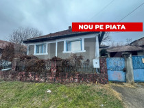 Casă de vânzare 120mp utili cu 3 camere (STREMT), 1 baie,