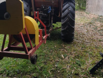 Circular după tractor