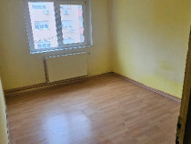 Apartament 4 camere 2 bai 2 balcoane Decom. et 2 (Proprietar) Lipovei