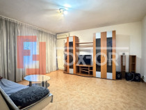 Apartament cu centrala, etaj intermediar, zona Lunei