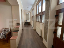 Casa in curte comuna , 190mp | 6 camere | 3 bai |terasa