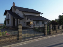 Casa Superba! In Suceava! Teren 1800 mp! De ! 0727817187