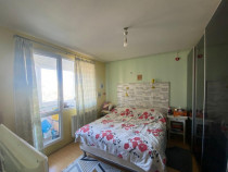 Apartament 4 camere / 2 bai / centrala / boxa