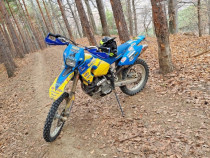 Motocicleta Cross husaberg 650