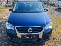 Vw Touran an 2008 diesel 1.9 tdi klimatronic adus recent