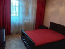 Apartament 3 camere situat in zona CENTRU