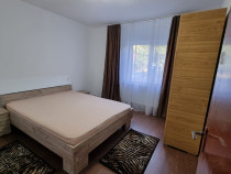 Inchiriez apartament cu 2 camere in zona Soarelui