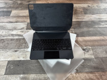 Apple iPad magic keyboard