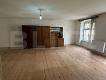 Apartament de vânzare, 3 camere, 95 mp, zona Piața Sfatulu