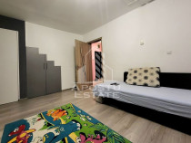 Apartament cu 3 camere, decomandat, cu scara interioara, ...