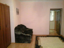 Apartament cu 3 camere de inchiriat Uzina 2