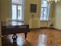Apartament cu 3 camere, 131 mp, zona Piața Mihai Viteazul
