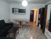 Garsoniera spatioasa, Astra