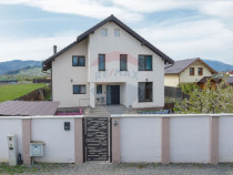Casă individuală în Cărpiniș, 1093 mp teren, mobilat...