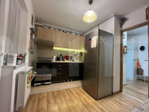 Apartament de vanzare cu 3 camere, 65 mp, zona Girocului