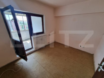 Apartament cu 4 camere, 75 mp, zona Mall Electroputere, Lapu