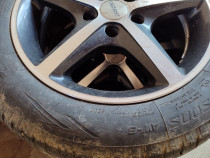 Jante cu cauciucuri de pe Opel Zafira