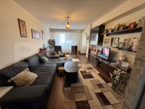 Apartament de vanzare, cu 4 camere, decomandat, 96 mp, zona