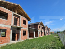 Ansamblu de 4 case &icirc;nșiruite &ndash; Aleea Parcului, Simeria