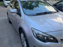 Opel Astra J stare impecabilă
