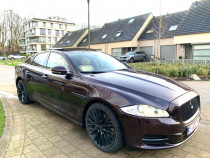 Autoturism Jaguar xj