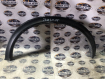 Bandou aripa stanga spate Nissan Juke 2011