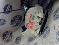 Broasca dreapta spate Volkswagen Passat CC 2013