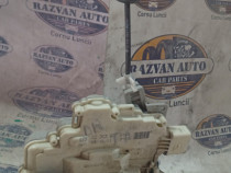 Broasca dreapta fata Volkswagen Passat B7 2011