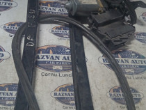 Macara geam dreapta fata Volkswagen Sharan 2012