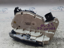 Broasca stanga spate Volkswagen Passat CC 2011