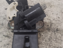 Broasca hayon Volkswagen Jetta 2011